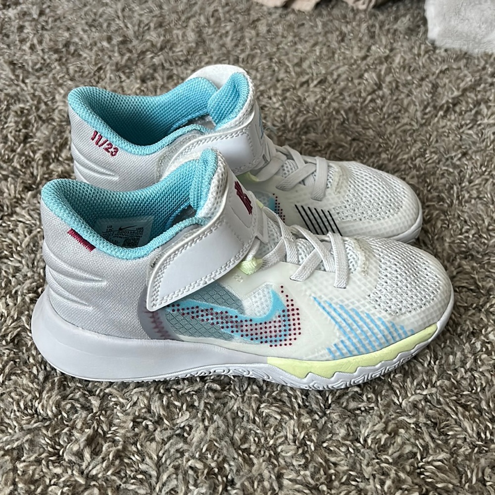 Nike youth Kylie basketball shoes. Size 12C.